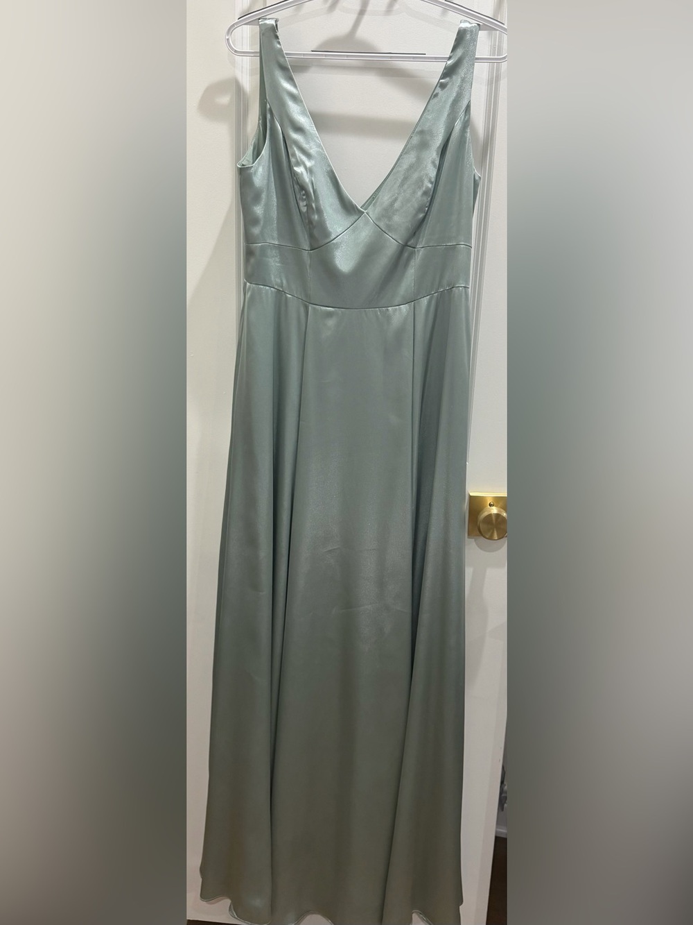 GALINA SIGNATURE DUSTY SAGE Charmeuse Tank V-Neck Dress with Slit size 10